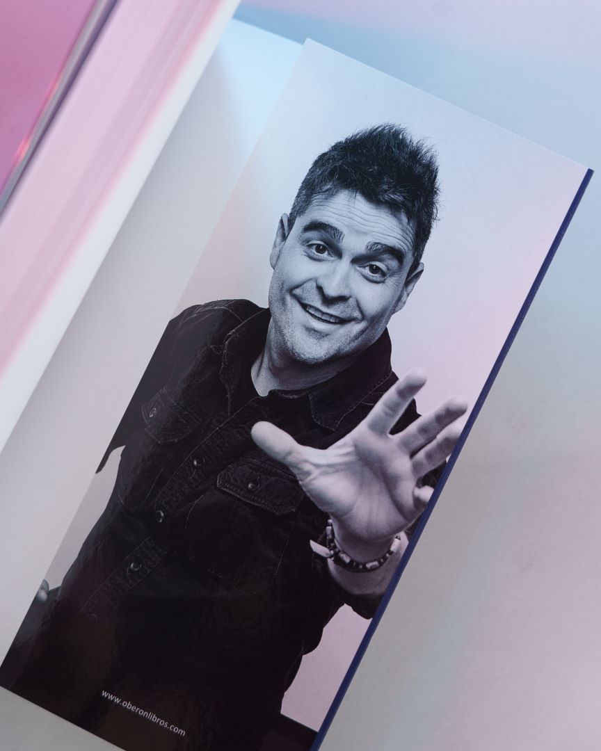 Alex Cubero, interior de "Francotirarock" Álex Clavero conquista las librerías con su primer libro de humor