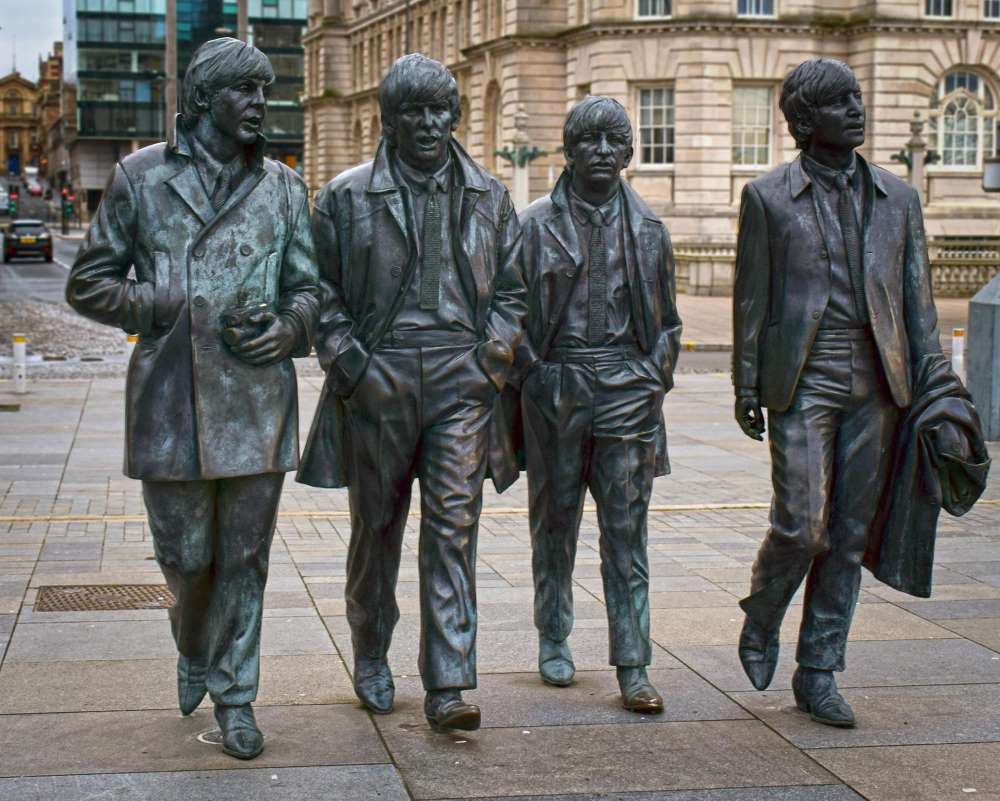 The Beatles Statues (Liverpool) Arte Oculto del Pop Rock