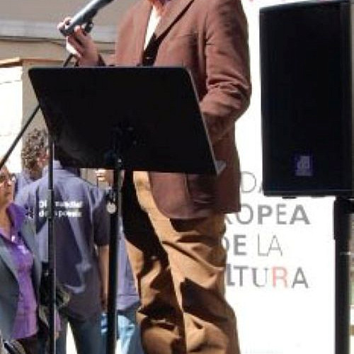 El novelista que  ordena  el caos del alma en «Pedazos de tiempo» Entrevista a Fernando Alonso Barahona.