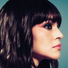 Norah Jones (c) Hall of Fame grammy