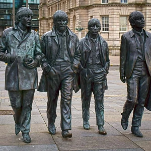 The Beatles Statues (Liverpool) Arte Oculto del Pop Rock
