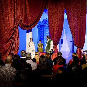 Teatro Par Cordoba. Don Juan Tenorio. Patio Diputación.