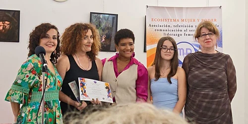 Premio Mujer Referente. Asoc. Mujer y Poder. 