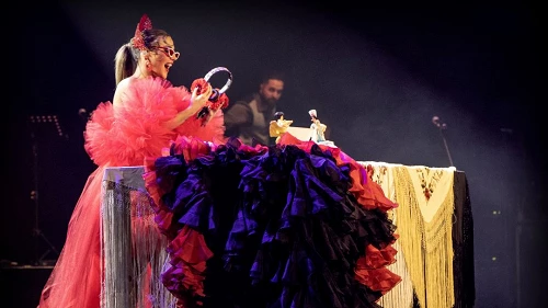 Espectaculo de Laura Gallego La ultima Folclorica