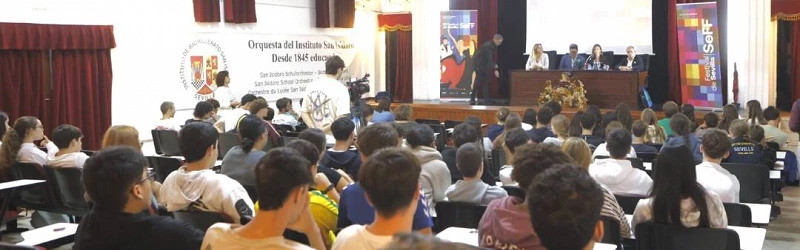 Presentación en el Instituto San Isidoro del Festival de Cine Europeo de Sevilla